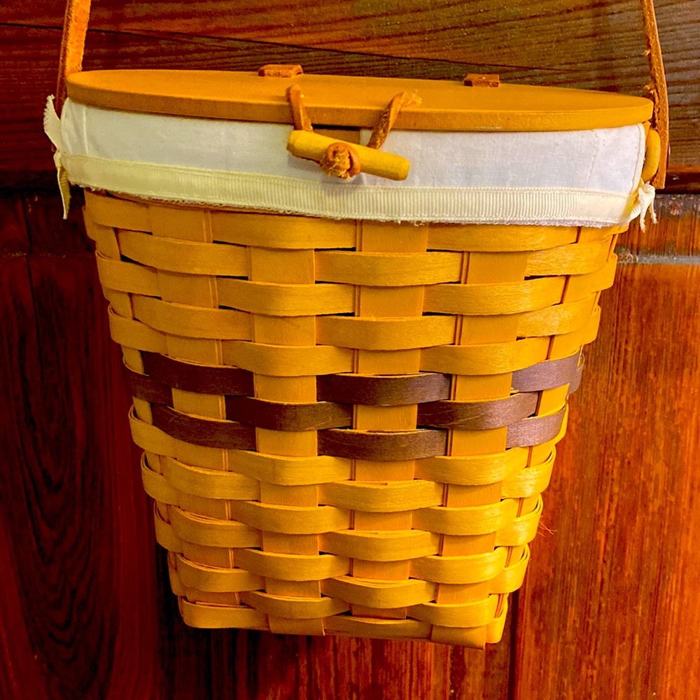 Mapletree USA basket purse
